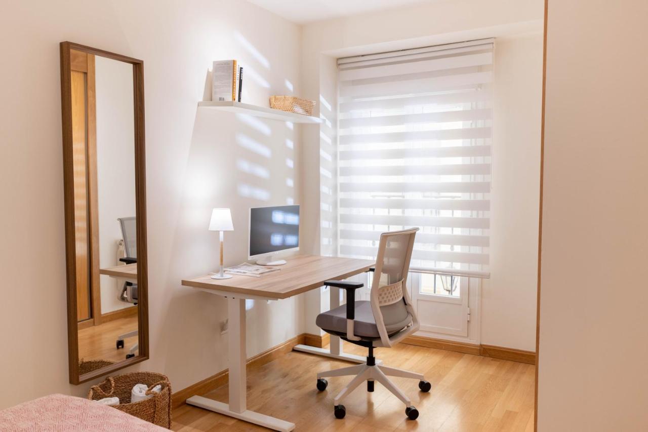 Amazing Apartment In Huertas Madrid Exterior photo